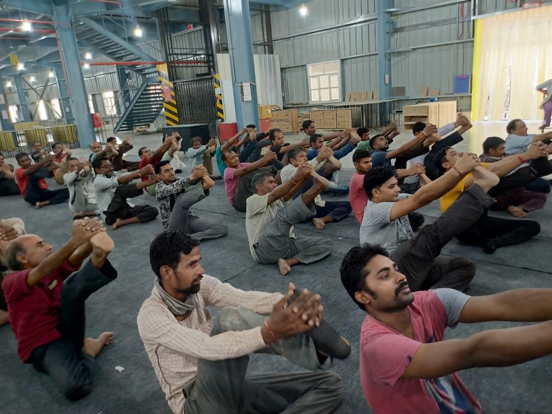 Corporate Yoga Classes And Workshop Jodhpur Rajasthan_25